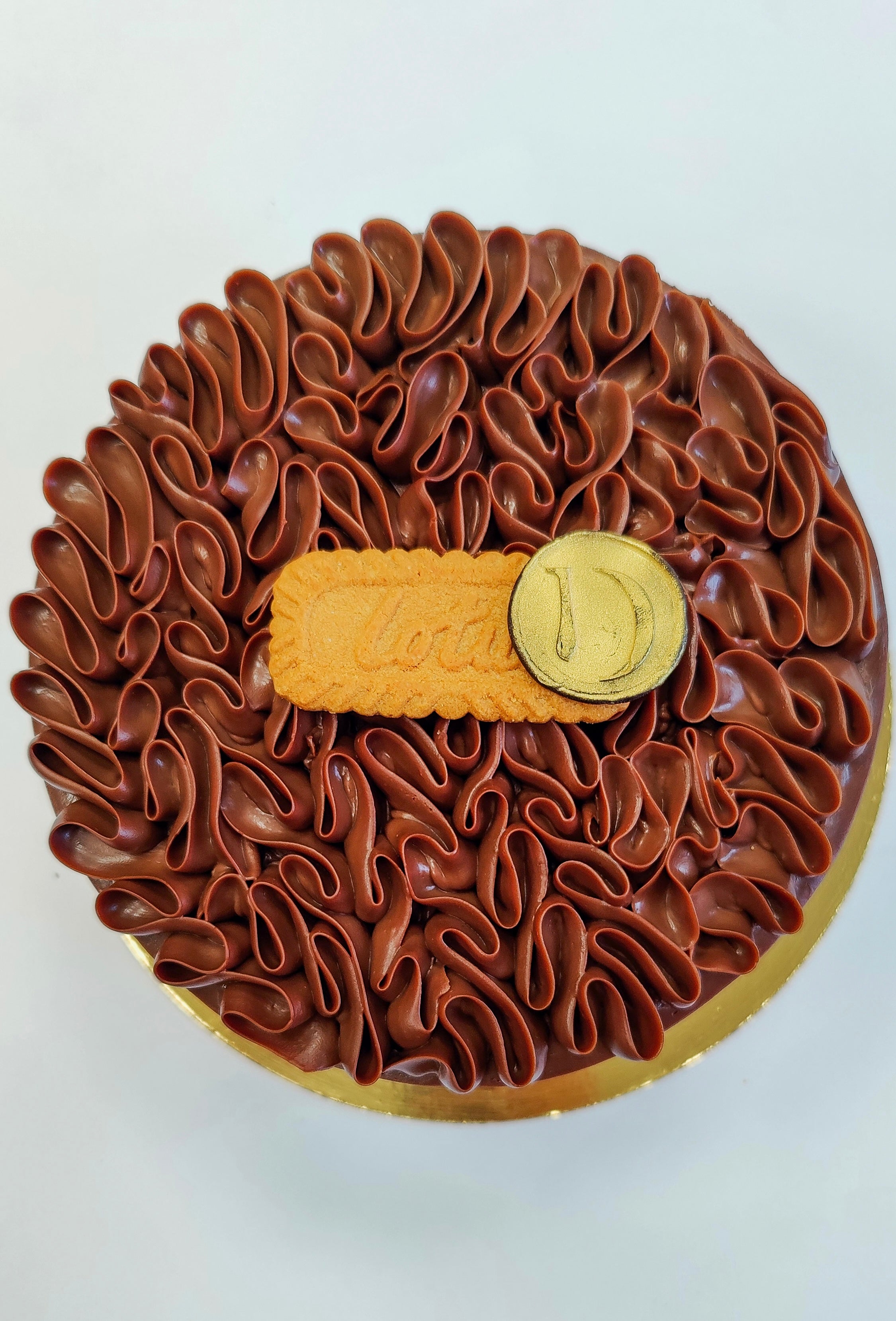 Eggless Chocolate Biscoff Layered Cake – Dzurt Patisserie and Cafe Jaipur